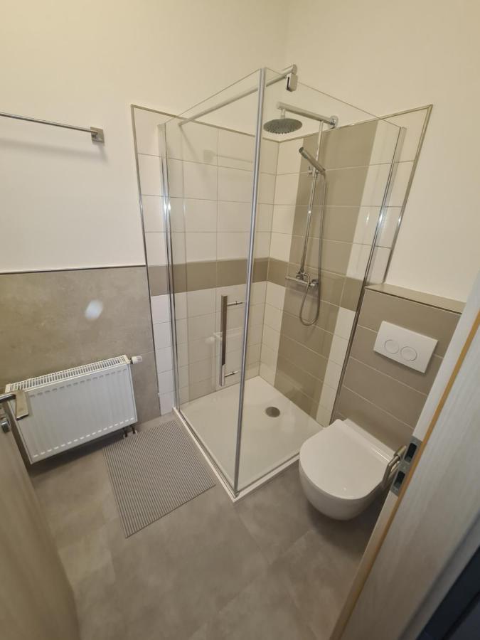 Apartament Suite 1 Bernburg Buitenkant foto