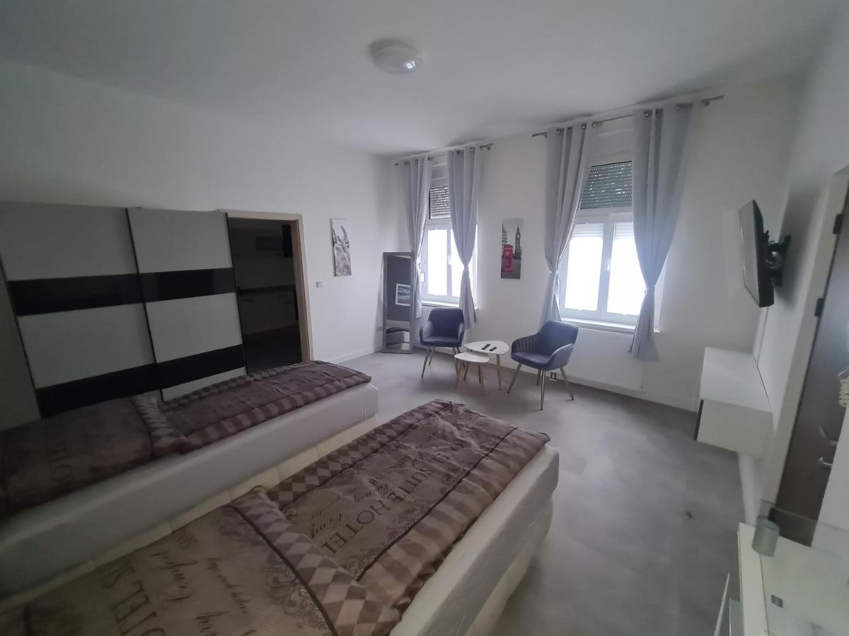 Apartament Suite 1 Bernburg Buitenkant foto